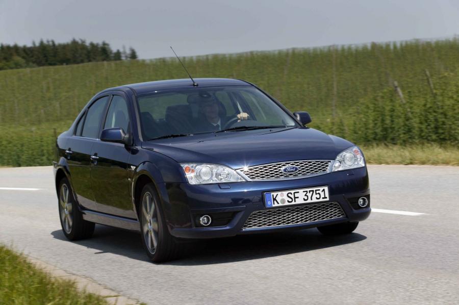  Ford Mondeo Titanium 2004 года  (фото 14 из 38)